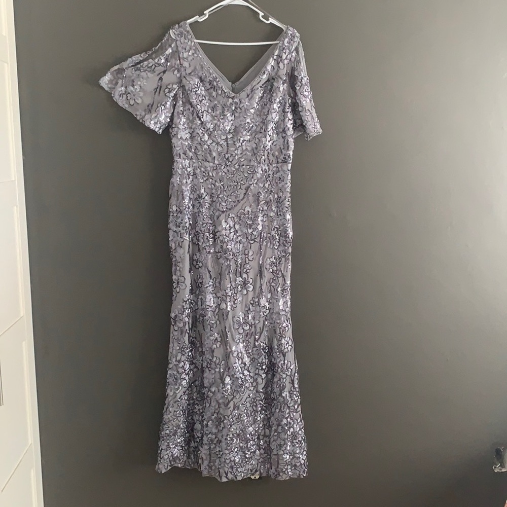 Alex Evenings style 79283 NWOT never worn.